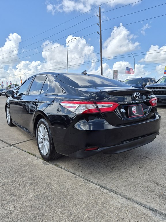 Photo 7 of this TOYOTA CAMRY