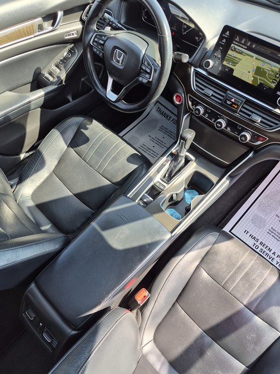 Photo 13 of this HONDA ACCORD