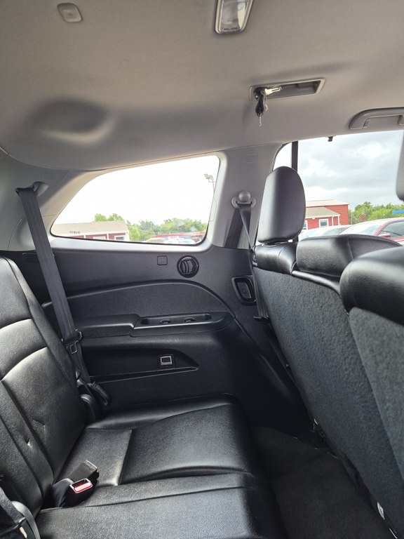 Photo 14 of this HONDA PILOT
