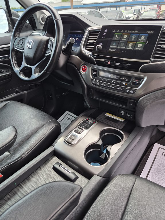 Photo 16 of this HONDA PILOT