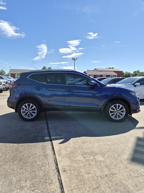Photo 4 of this NISSAN ROGUE SPORT