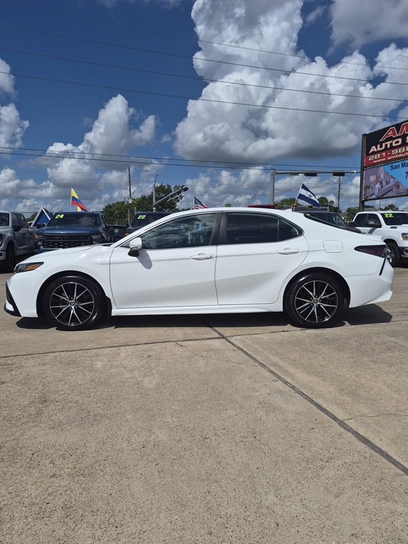 Photo 8 of this TOYOTA CAMRY
