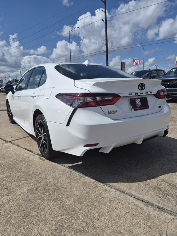 Photo 7 of this TOYOTA CAMRY
