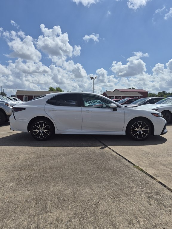 Photo 4 of this TOYOTA CAMRY