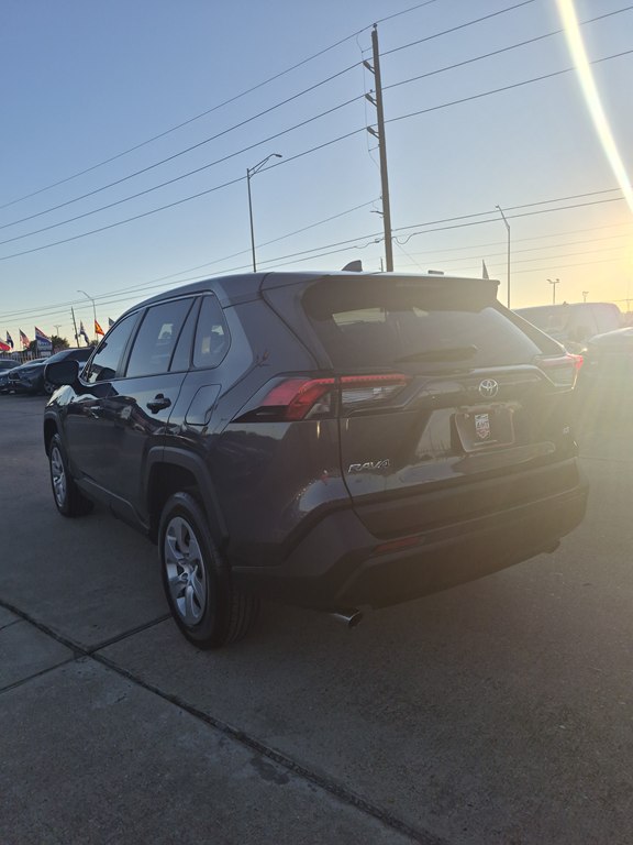 Photo 7 of this TOYOTA RAV4