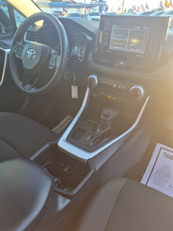 Photo 13 of this TOYOTA RAV4