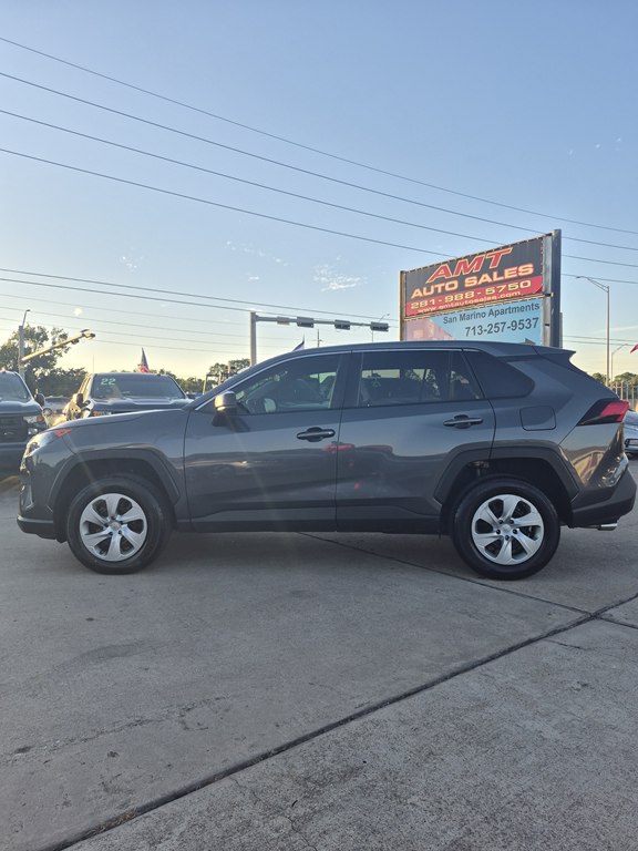 Photo 8 of this TOYOTA RAV4