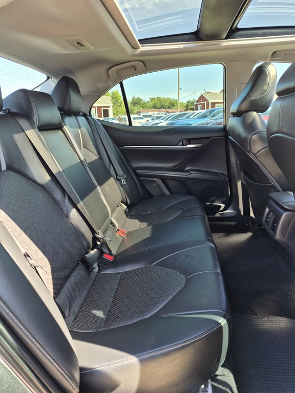 Photo 12 of this TOYOTA CAMRY