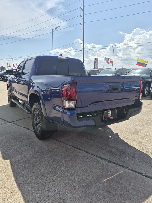 Photo 7 of this TOYOTA TACOMA