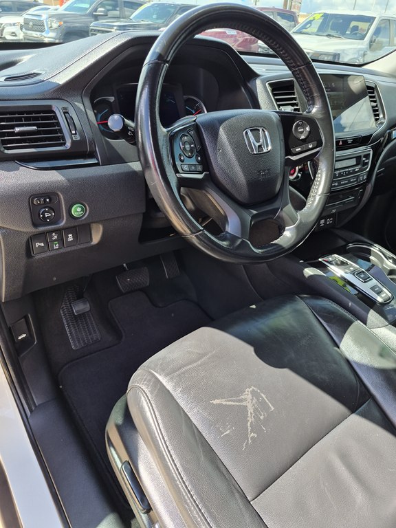 Photo 19 of this HONDA PILOT