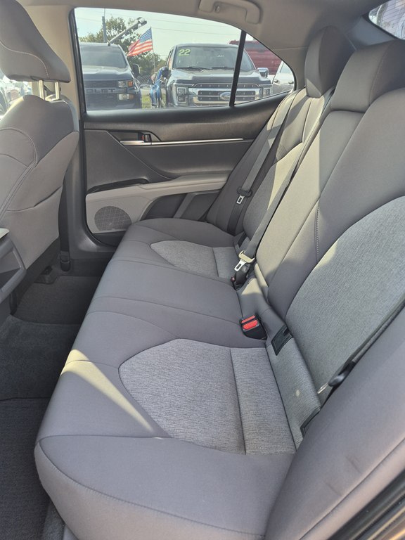 Photo 10 of this TOYOTA CAMRY