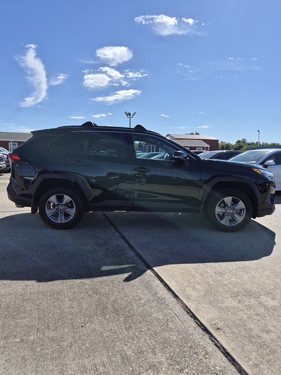 Photo 4 of this TOYOTA RAV4