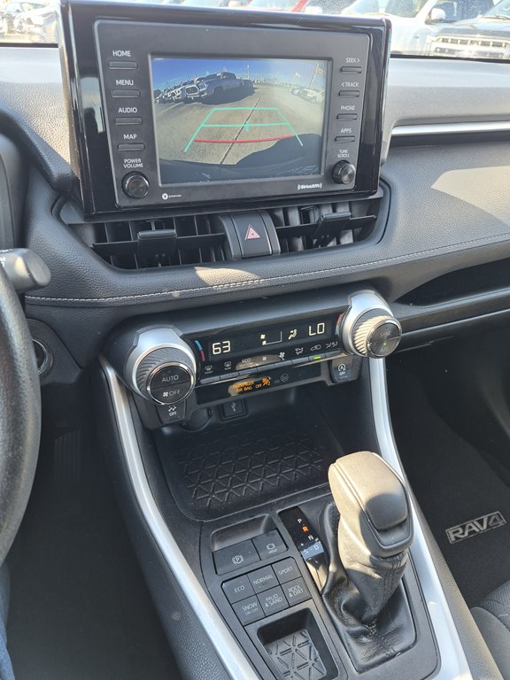 Photo 14 of this TOYOTA RAV4