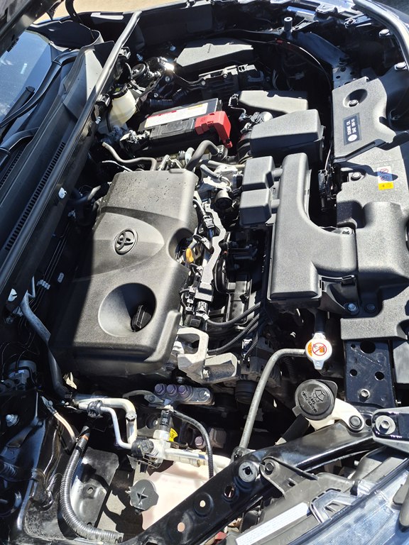 Photo 17 of this TOYOTA RAV4
