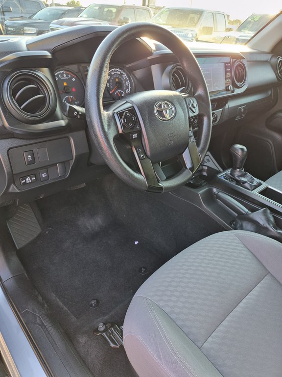 Photo 16 of this TOYOTA TACOMA