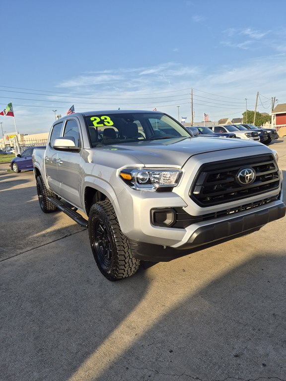 Photo 3 of this TOYOTA TACOMA