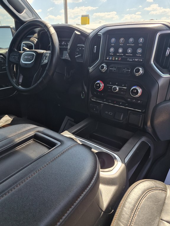 Photo 13 of this GMC SIERRA
