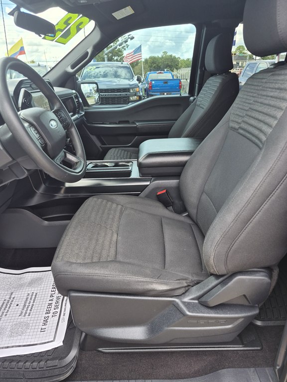 Photo 9 of this FORD F150
