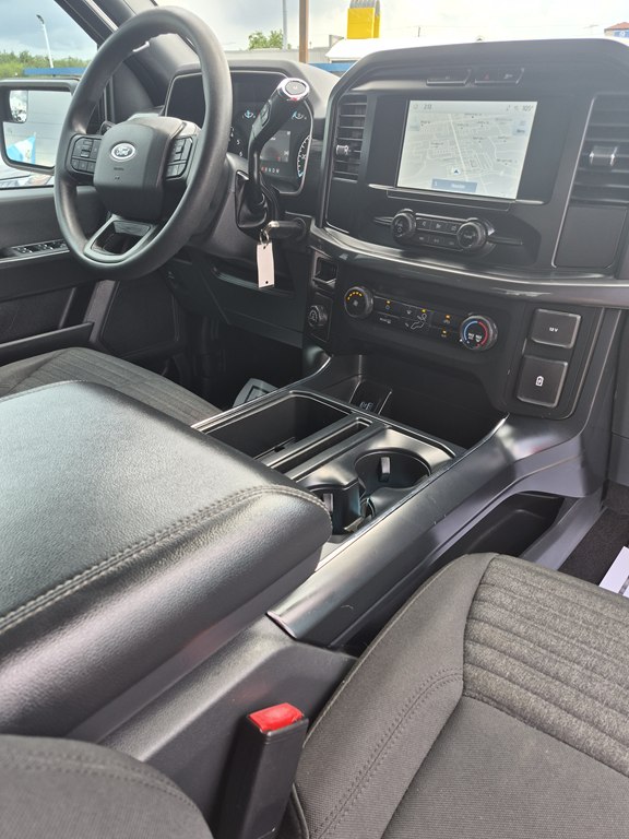 Photo 13 of this FORD F150