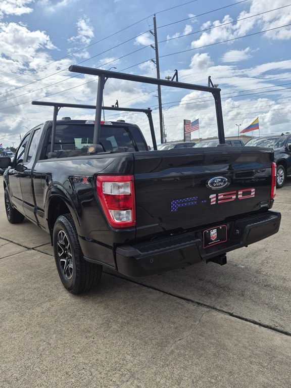 Photo 7 of this FORD F150