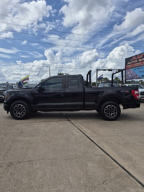 Photo 8 of this FORD F150