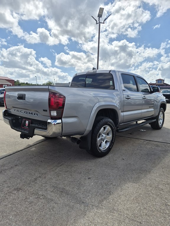 Photo 5 of this TOYOTA TACOMA