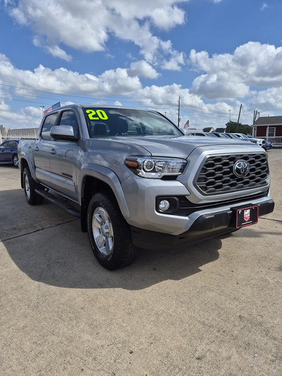 Photo 3 of this TOYOTA TACOMA