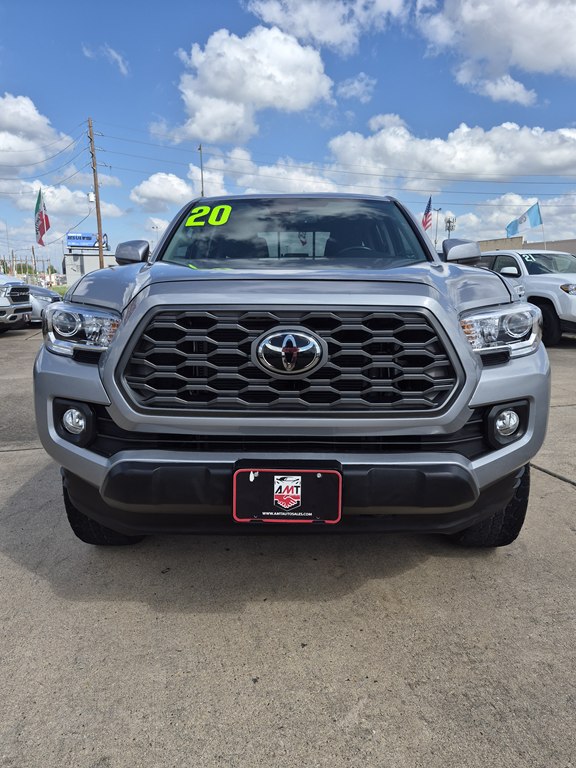 Photo 2 of this TOYOTA TACOMA
