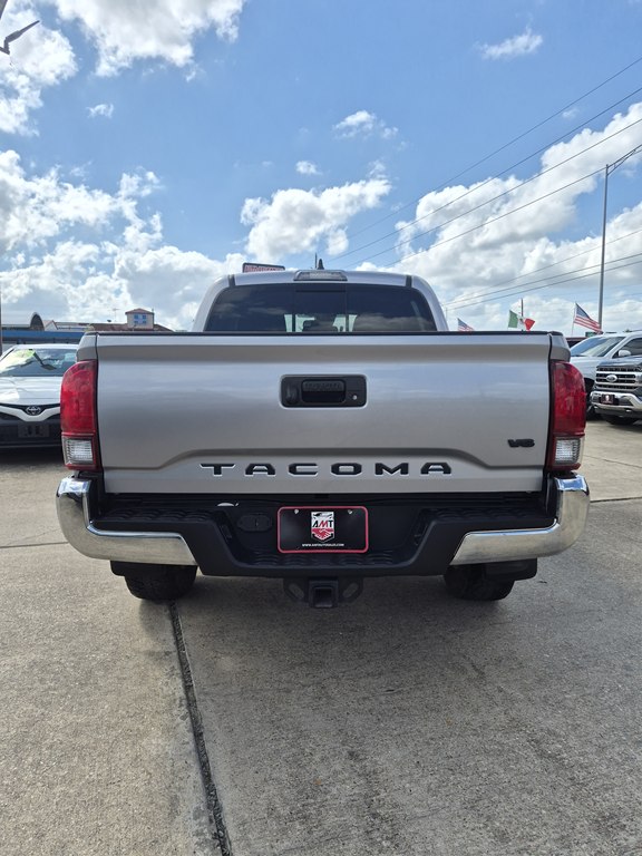Photo 6 of this TOYOTA TACOMA
