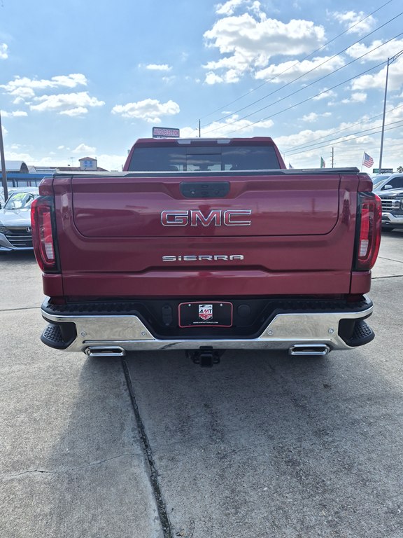 Photo 6 of this GMC SIERRA