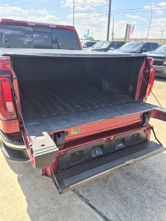 Photo 19 of this GMC SIERRA