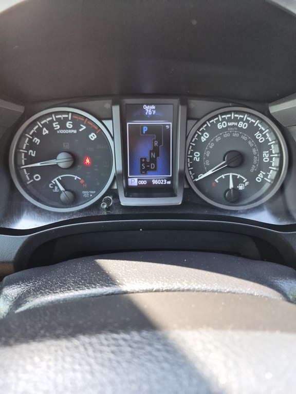 Photo 16 of this TOYOTA TACOMA