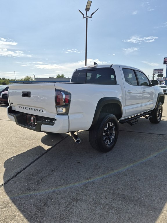 Photo 5 of this TOYOTA TACOMA