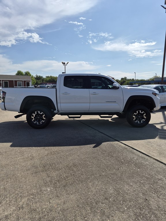 Photo 4 of this TOYOTA TACOMA