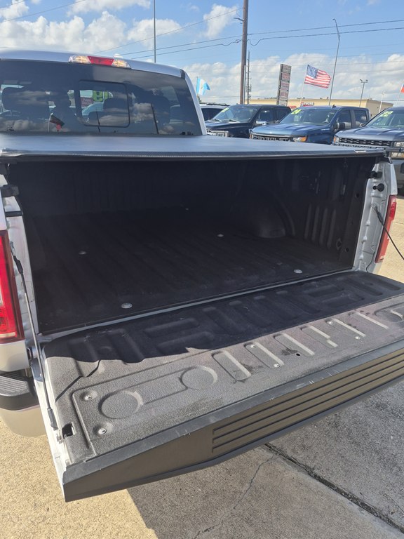 Photo 18 of this FORD F150