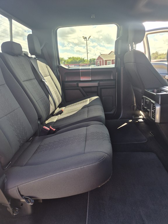 Photo 12 of this FORD F150