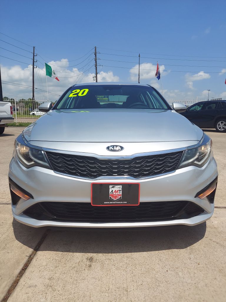 Photo 2 of this KIA OPTIMA
