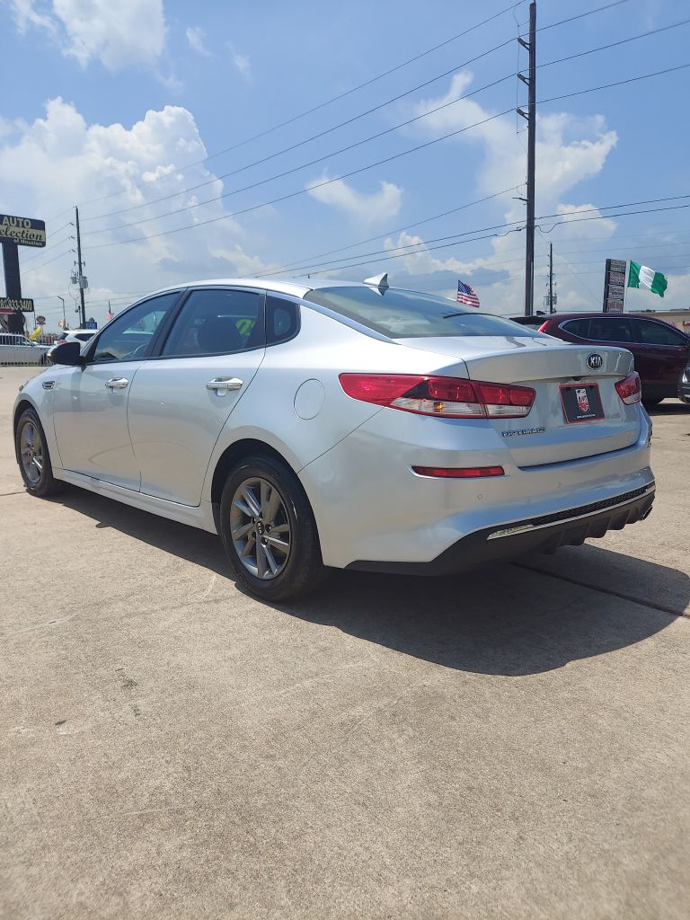 Photo 7 of this KIA OPTIMA