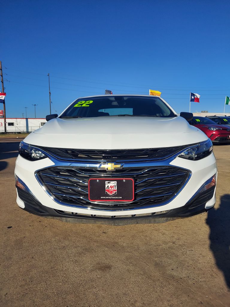 Photo 2 of this CHEVROLET MALIBU