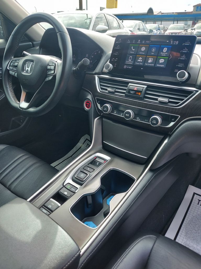 Photo 14 of this HONDA ACCORD