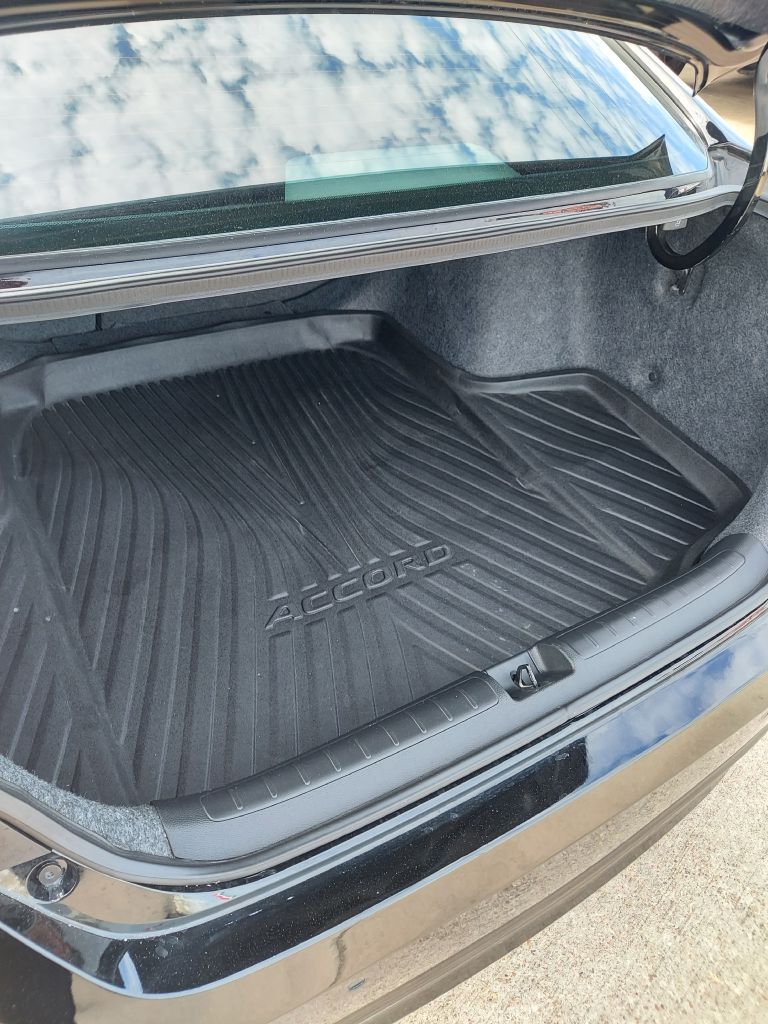 Photo 19 of this HONDA ACCORD