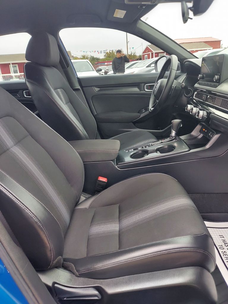Photo 11 of this HONDA CIVIC