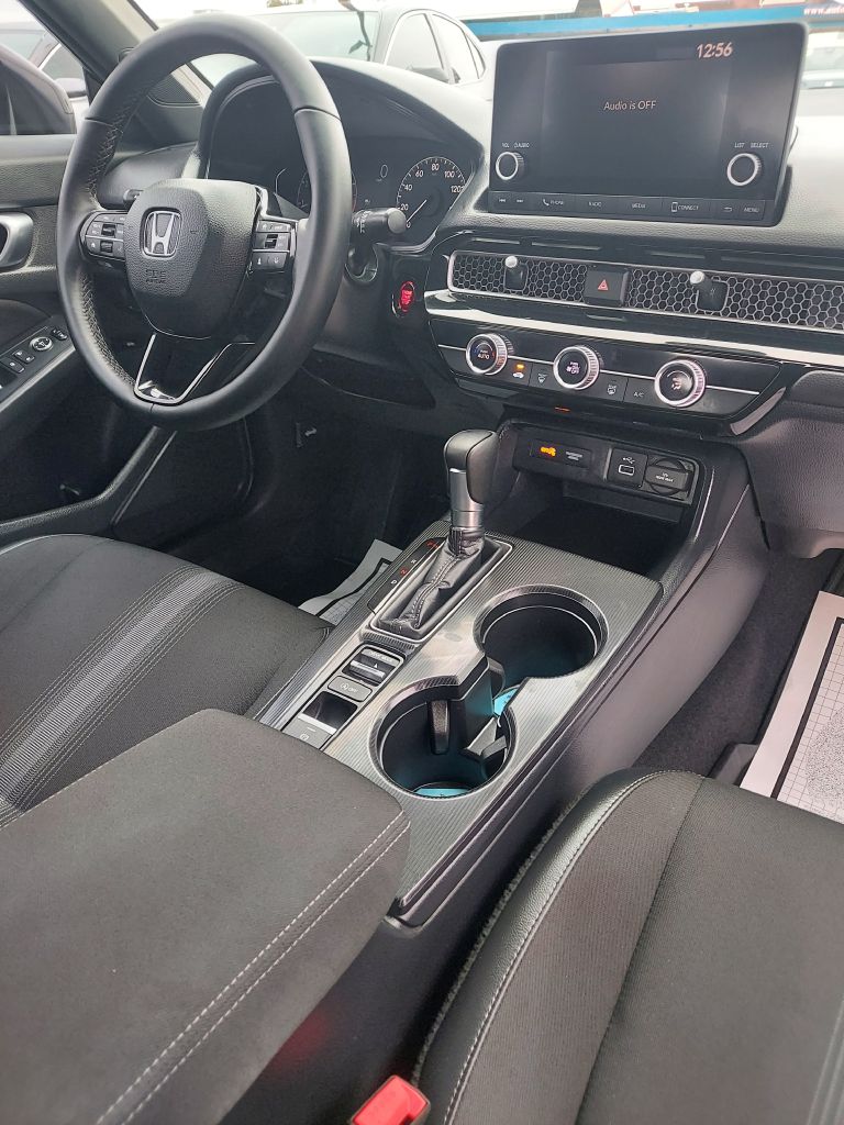 Photo 12 of this HONDA CIVIC