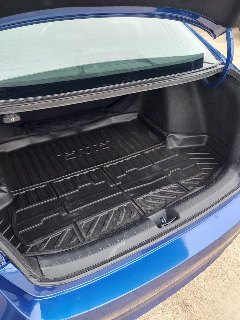 Photo 17 of this HONDA CIVIC