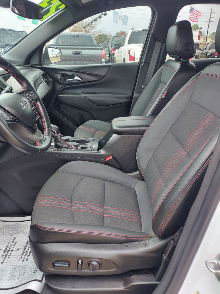 Photo 9 of this CHEVROLET EQUINOX