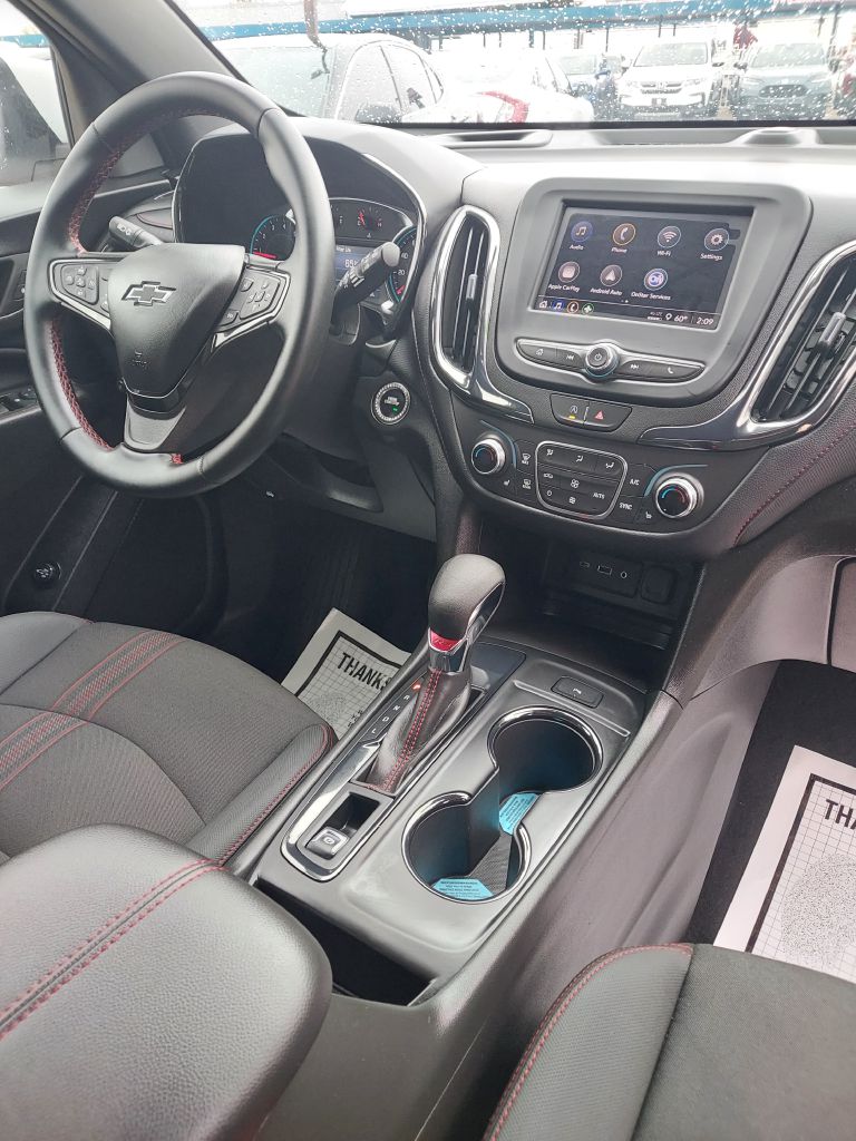 Photo 13 of this CHEVROLET EQUINOX