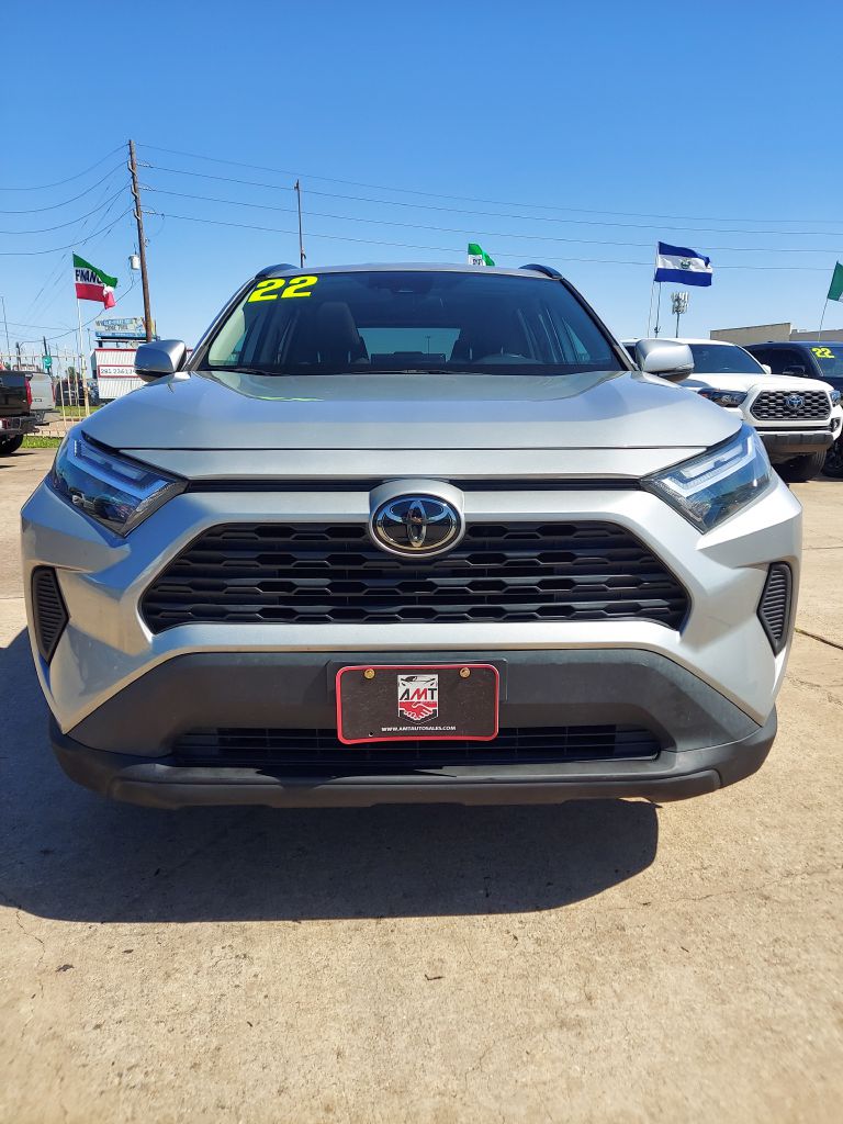 Photo 2 of this TOYOTA RAV4