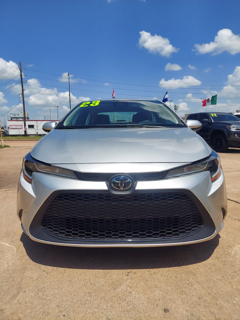 Photo 2 of this TOYOTA COROLLA