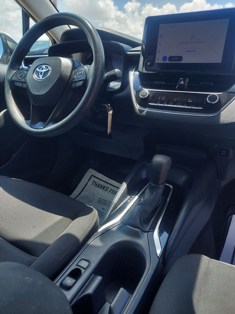 Photo 13 of this TOYOTA COROLLA
