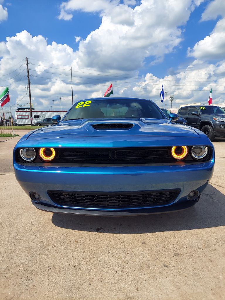 Photo 2 of this DODGE CHALLENGER